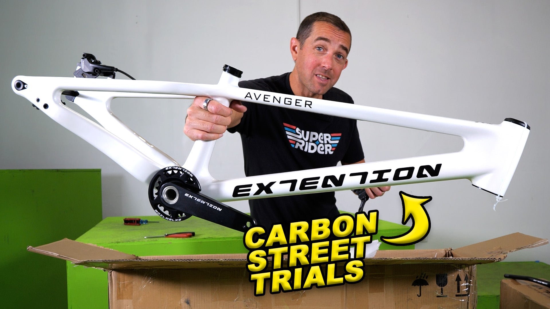 Unboxing a CARBON Street Trials Bike: Extention Avenger